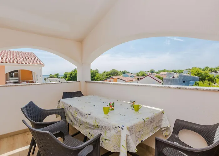 Budimir Apartment Vir