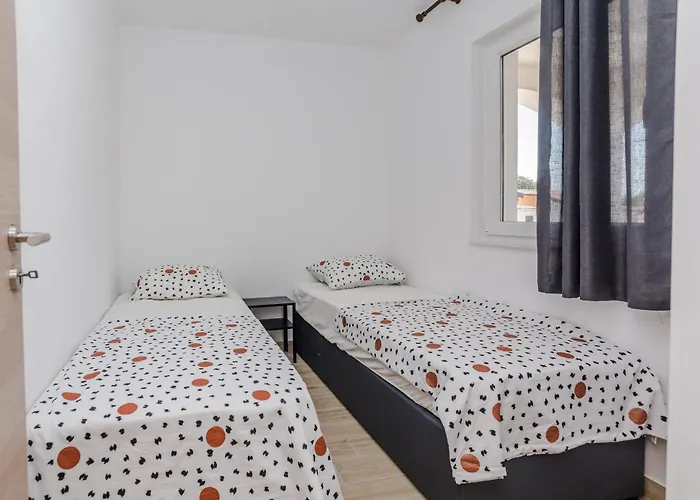 Budimir Apartment *