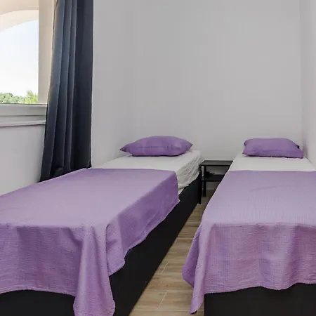 Apartamento Budimir Vir
